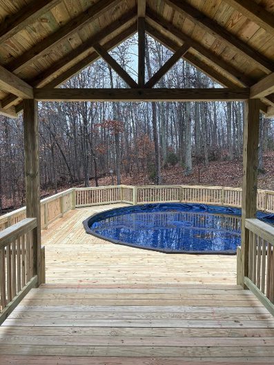 Four Seasons Roofing and Exteriors